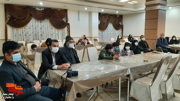 نشست صمیمی استاندار با جانبازان ویلچری