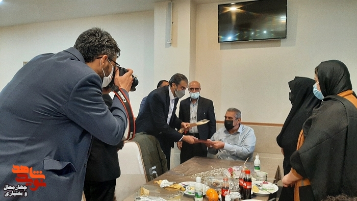 نشست صمیمی استاندار با جانبازان ویلچری