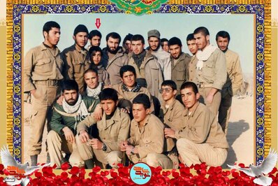 ردیف ایستاده نفر سوم از چپ شهید مجتبی سبوحی