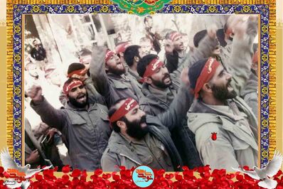 نفر اول از راست شهید نوروزعلی اکبری‌چاشمی