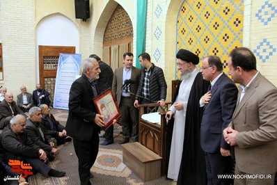 مراسم تکریم جمعی از پدران معظم شهدا 